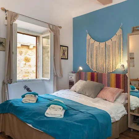 Blue Wave Guest house